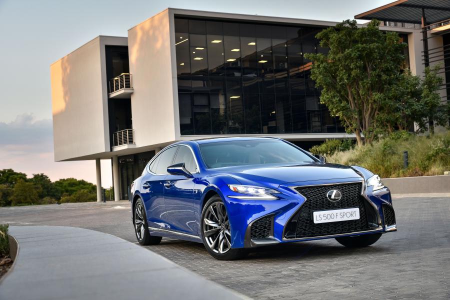  Lexus LS500 F-Sport 2019 года  (ZA) (фото 9 из 40)